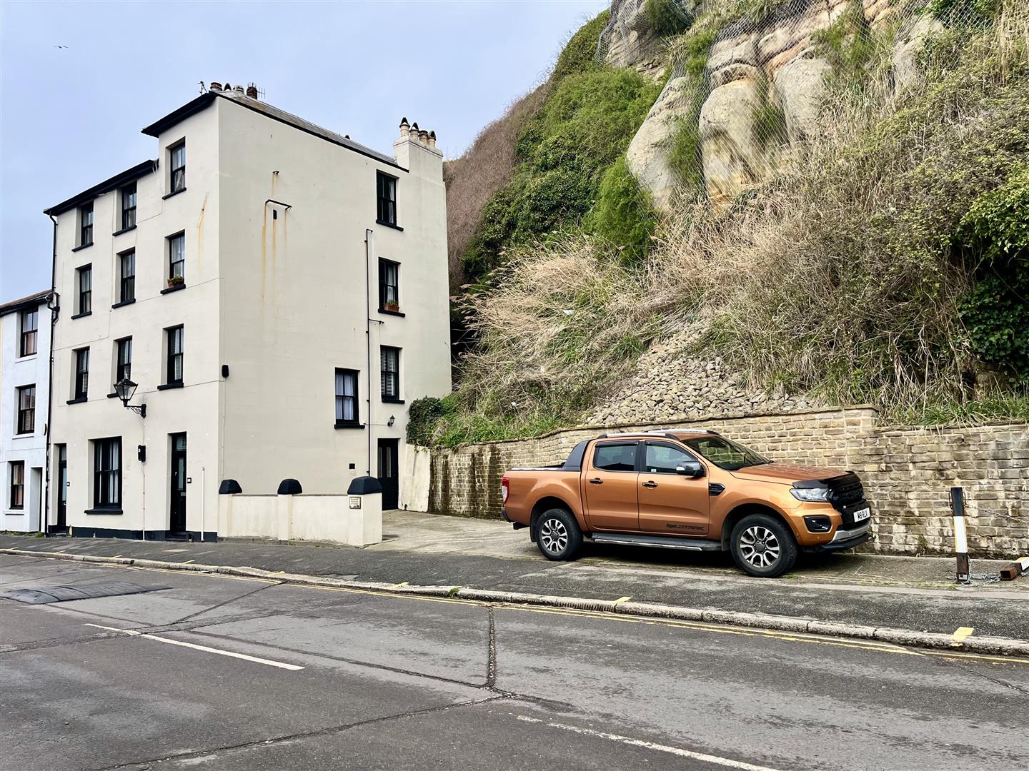 4 bed property in Rock-A-Nore Road, Old Town, Hastings